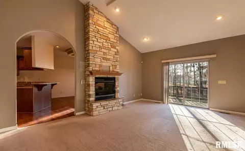 2505 Joel Dr, Herrin, IL 62948 photo 2