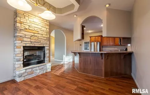 2505 Joel Dr, Herrin, IL 62948 photo 4