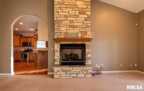 2505 Joel Dr, Herrin, IL 62948 photo 3