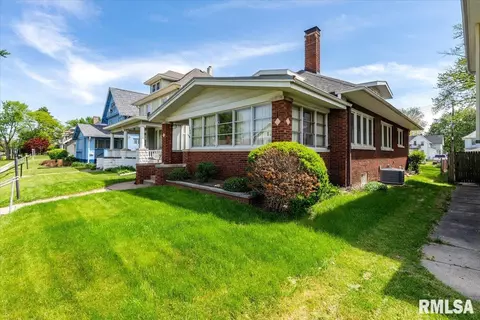 1840 14th St, Moline, IL 61265 photo 4