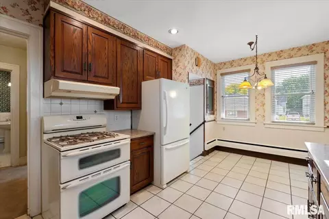 1840 14th St, Moline, IL 61265 photo 22