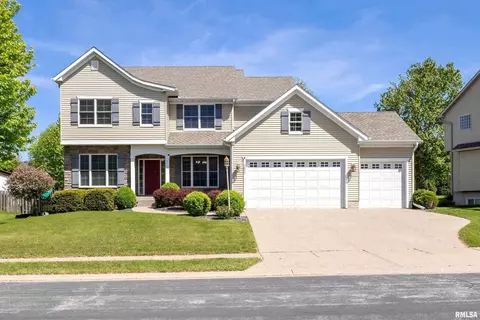 3077 Marynoel Ave, Bettendorf, IA 52722