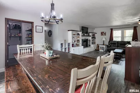 6443 Roberts Rd, Marion, IL 62959 photo 8