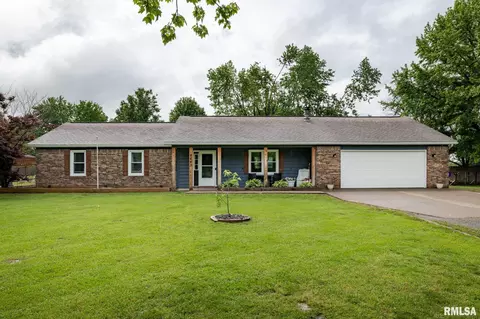 6443 Roberts Rd, Marion, IL 62959