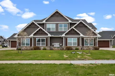 2950 Charissas Pl, Bettendorf, IA 52722