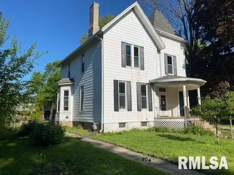 720 21st St, Rock Island, IL 61201