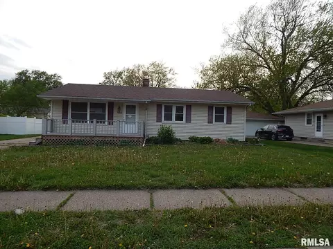 3816 N Linwood Ave, Davenport, IA 52806