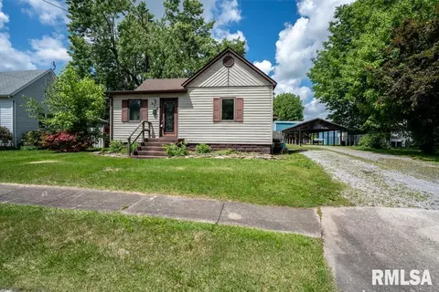 613 N 29th St, Herrin, IL 62948 photo 3