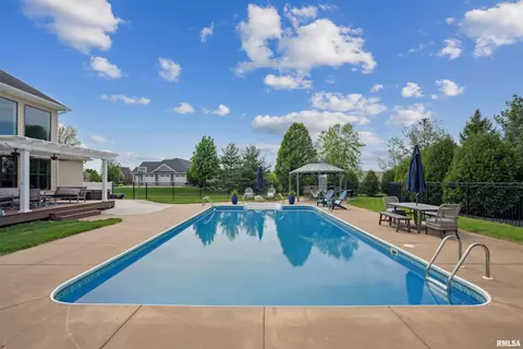 2250 E Lomar St, Eldridge, IA 52748 photo 43
