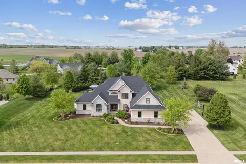 2250 E Lomar St, Eldridge, IA 52748