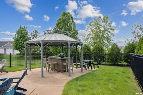 2250 E Lomar St, Eldridge, IA 52748 photo 45