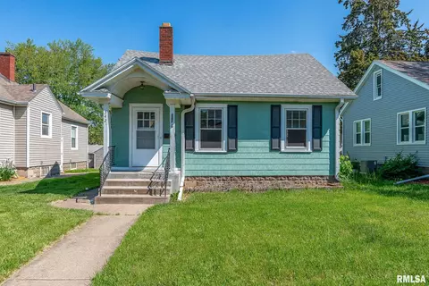 342 W 30th St, Davenport, IA 52803
