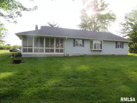 502 N Chestnut St, Versailles, IL 62378 photo 13