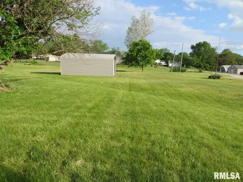 502 N Chestnut St, Versailles, IL 62378 photo 15