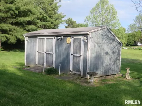 502 N Chestnut St, Versailles, IL 62378 photo 12