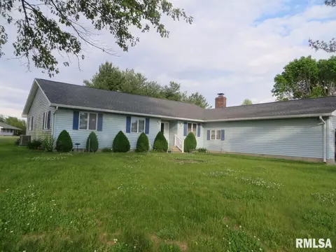 502 N Chestnut St, Versailles, IL 62378 photo 9