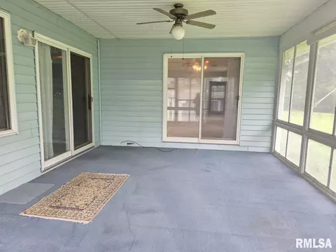 502 N Chestnut St, Versailles, IL 62378 photo 21