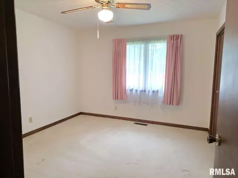 502 N Chestnut St, Versailles, IL 62378 photo 30