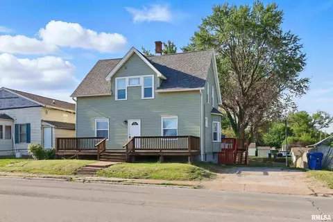 2615 Central Ave, Bettendorf, IA 52722