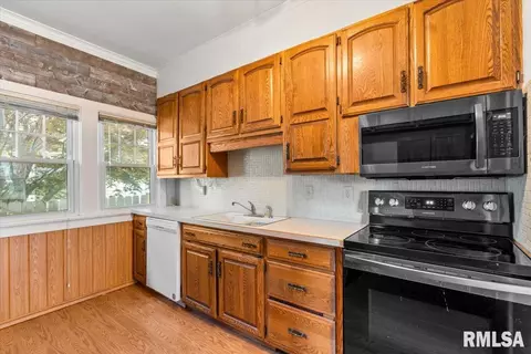 2320 6th St, Moline, IL 61265 photo 20