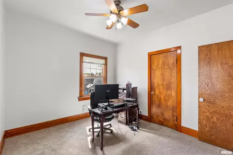 2320 6th St, Moline, IL 61265 photo 32