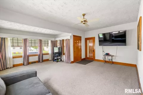2320 6th St, Moline, IL 61265 photo 37
