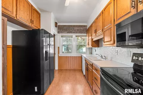 2320 6th St, Moline, IL 61265 photo 19