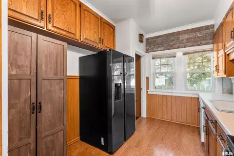 2320 6th St, Moline, IL 61265 photo 25