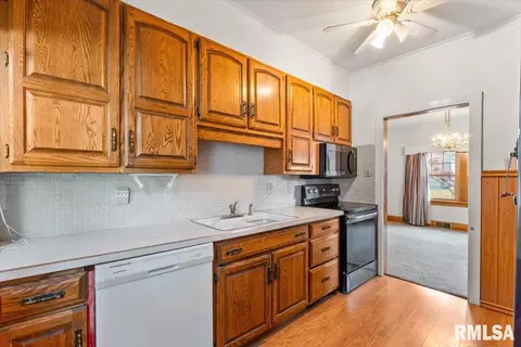 2320 6th St, Moline, IL 61265 photo 18