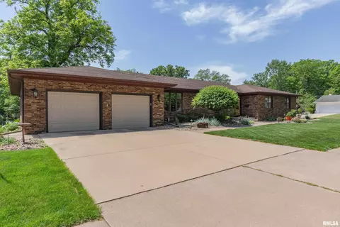 4902 35th Ave, Moline, IL 61265 photo 2