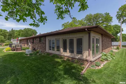 4902 35th Ave, Moline, IL 61265 photo 37