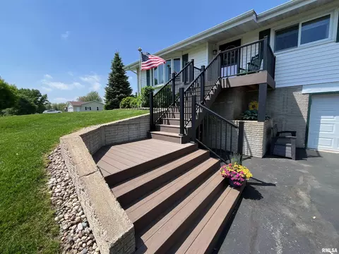 4 Geneva St, Mount Carroll, IL 61053 photo 3
