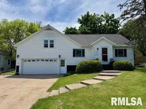 1003 16th Ave N, Clinton, IA 52732