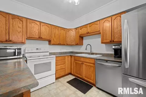 5330 33rd Ave, Moline, IL 61265 photo 12