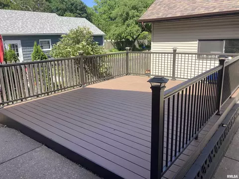 2556 30th St, Moline, IL 61265 photo 25