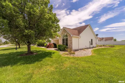 501 Bogie Dr, Herrin, IL 62948 photo 4