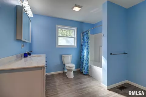 713 W Park St, Morrison, IL 61270 photo 15