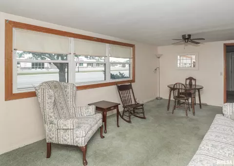 2218 9th St, Silvis, IL 61282 photo 15