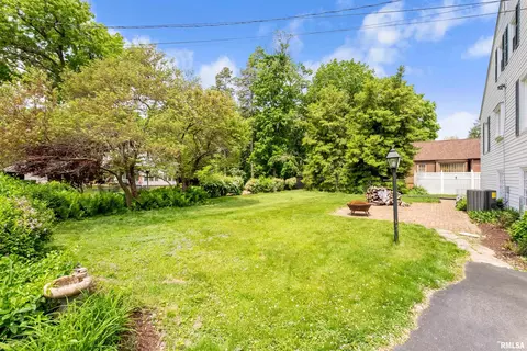 2615 12th St, Moline, IL 61265 photo 6