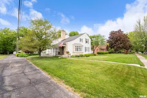 2615 12th St, Moline, IL 61265 photo 4