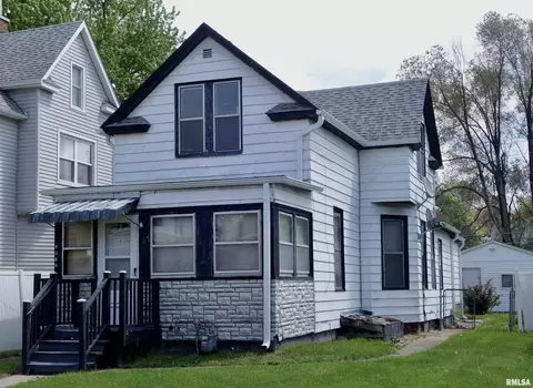 1611 12th St, Rock Island, IL 61201