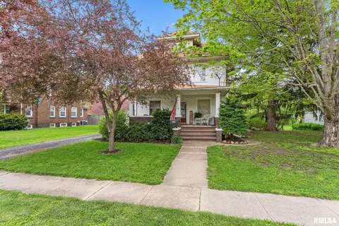 314 W Locust St, Cambridge, IL 61238