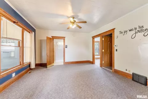 110 NW 3rd Ave, Aledo, IL 61231 photo 7