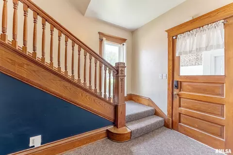 110 NW 3rd Ave, Aledo, IL 61231 photo 5