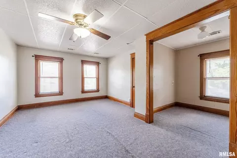 110 NW 3rd Ave, Aledo, IL 61231 photo 18