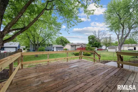 504 N 5th Pl, Eldridge, IA 52748 photo 32