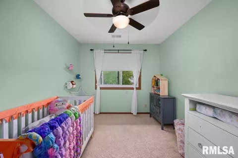 3020 4th St, Moline, IL 61265 photo 13