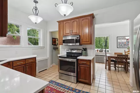 923 22nd St, Moline, IL 61265 photo 17