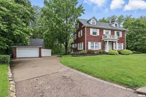 923 22nd St, Moline, IL 61265 photo 2