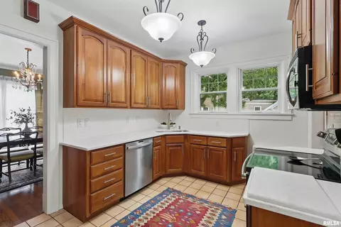923 22nd St, Moline, IL 61265 photo 19